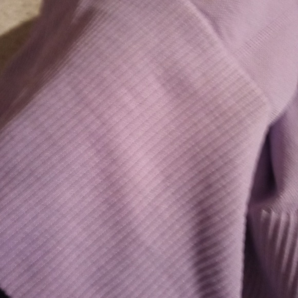 Athletic butt lifting scrunch leggings. - Picture 3 of 3